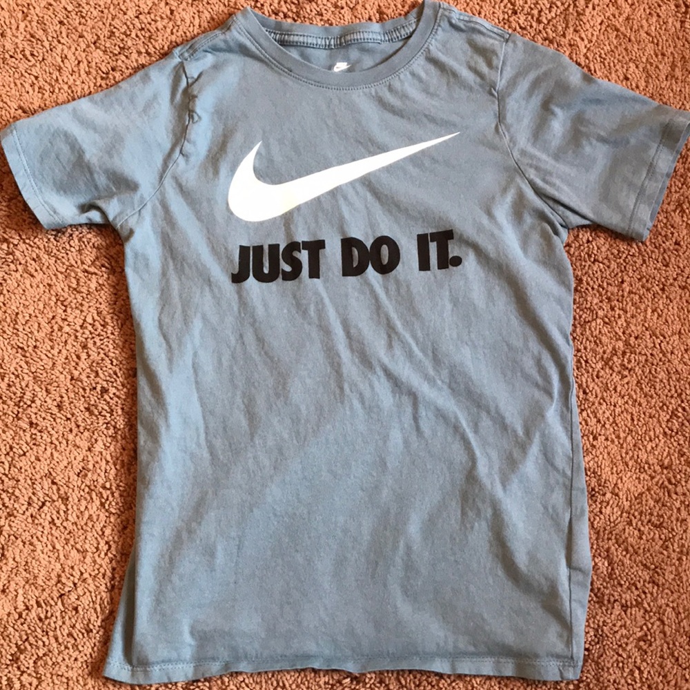 Boy’s Nike t-shirt